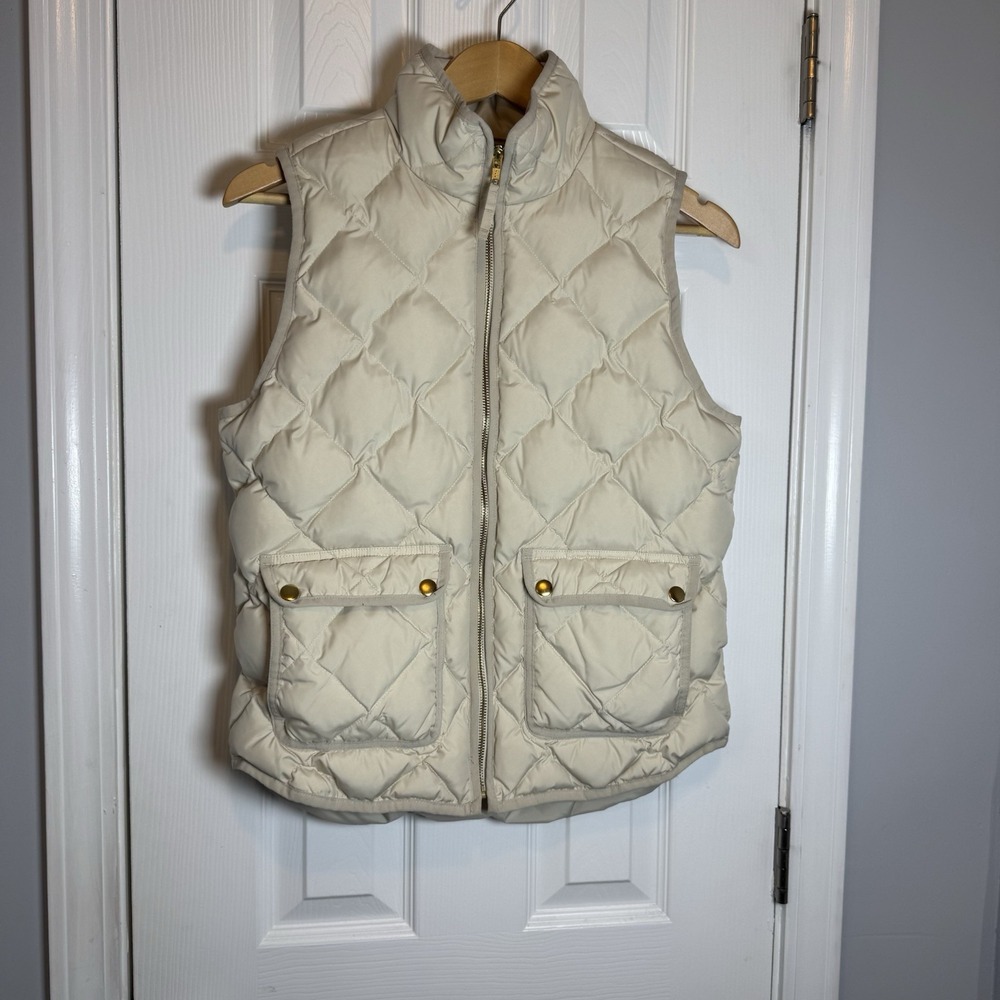 J Crew women's quilted puffer vest jacket Size Small Cream Ivory Down Blend Gold